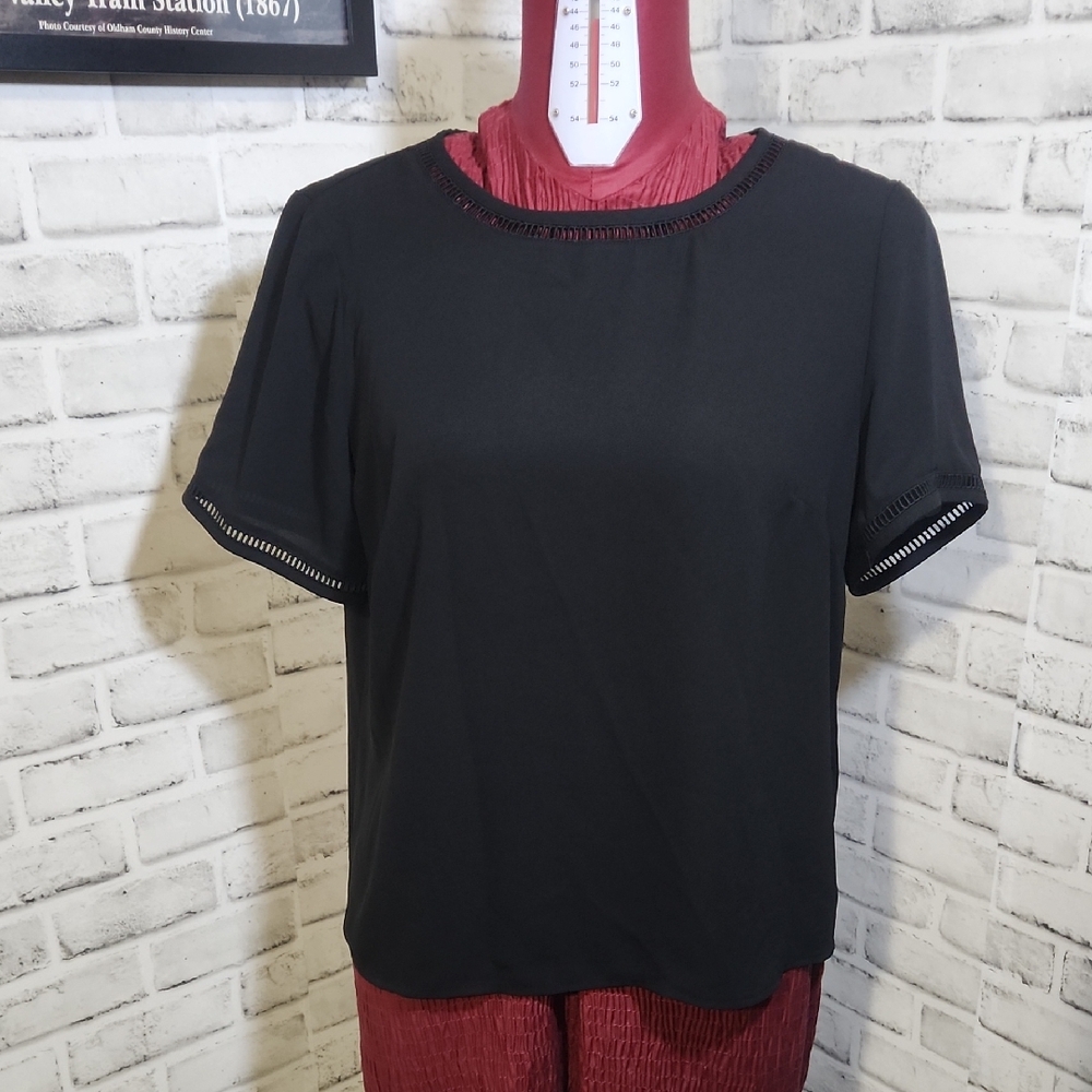 J Crew SZ M Black Short Sleeve Blouse